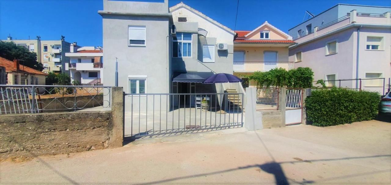 Apartment Fain - Private Parking Zadar Exterior photo